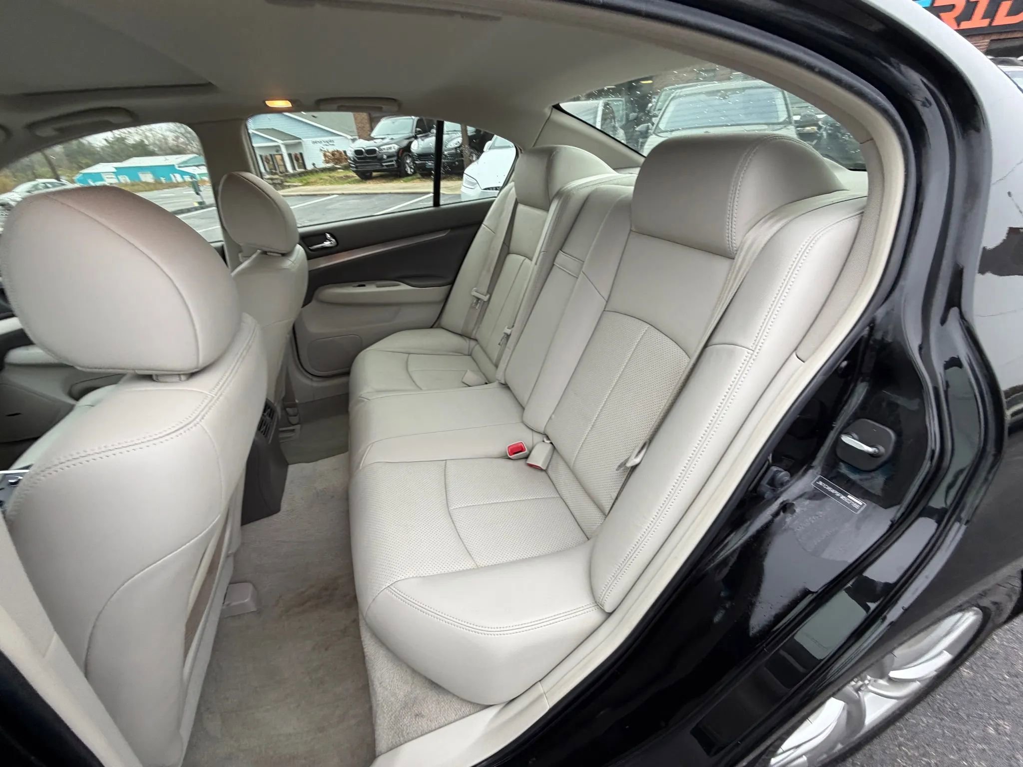 Used 2015 INFINITI Q40 w/ Navigation Package image 12