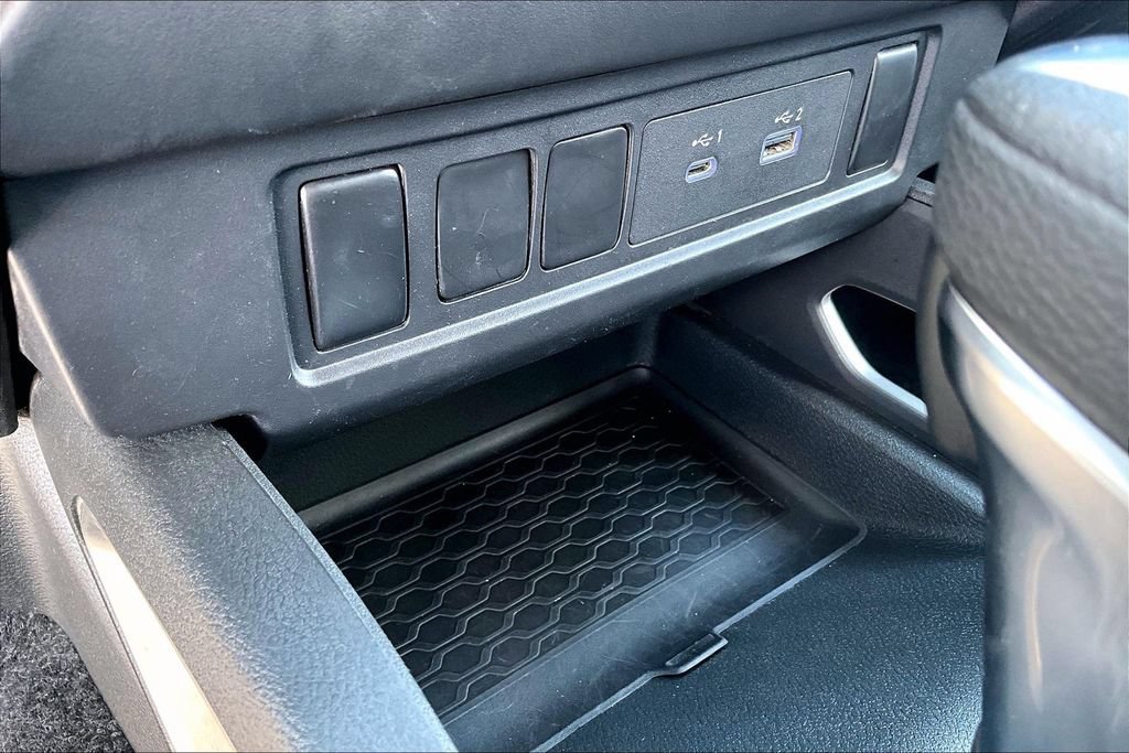 Used 2024 Nissan Frontier SV AWD/4WD image 29