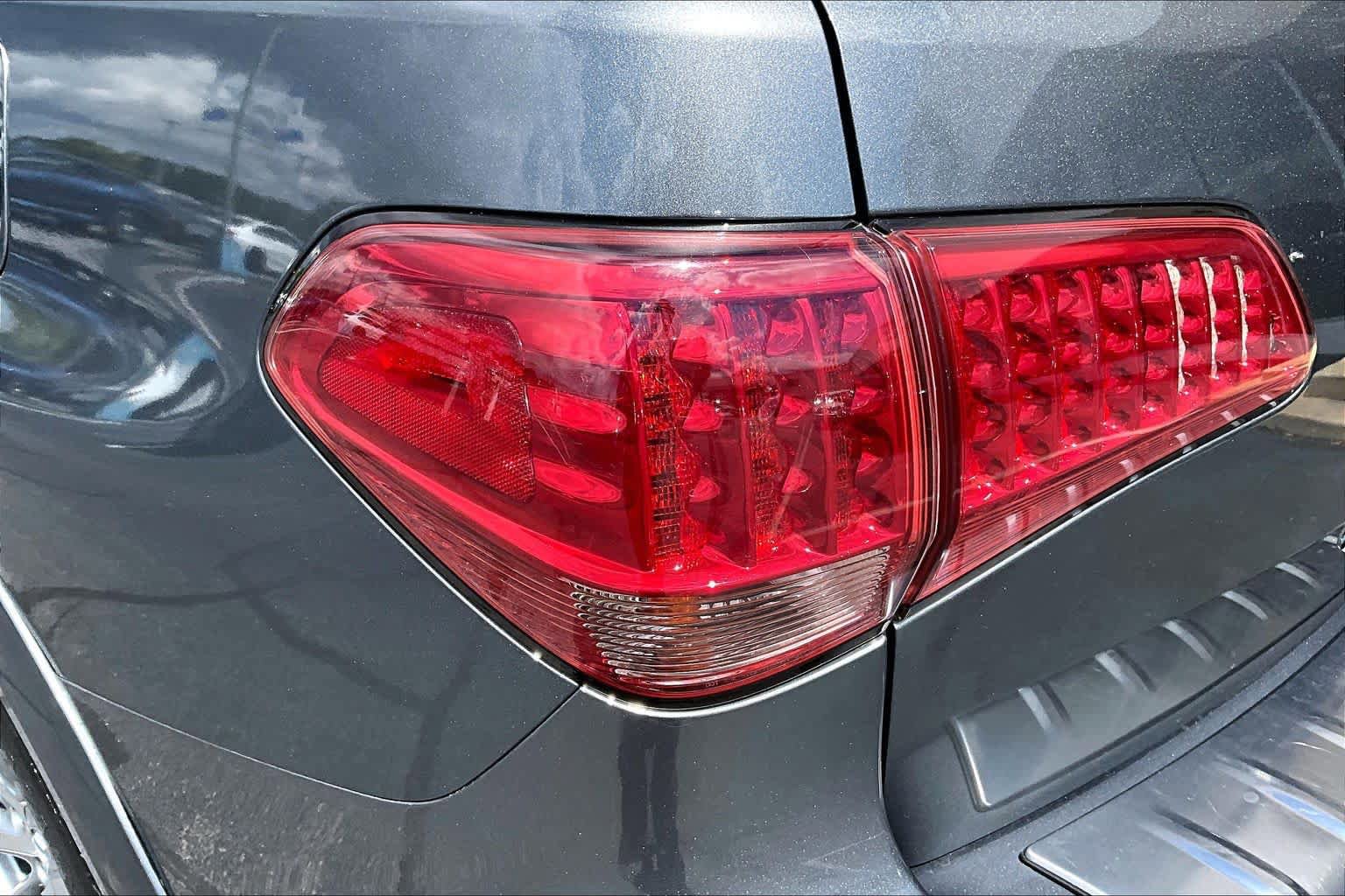 Used 2017 INFINITI QX80 2WD image 26