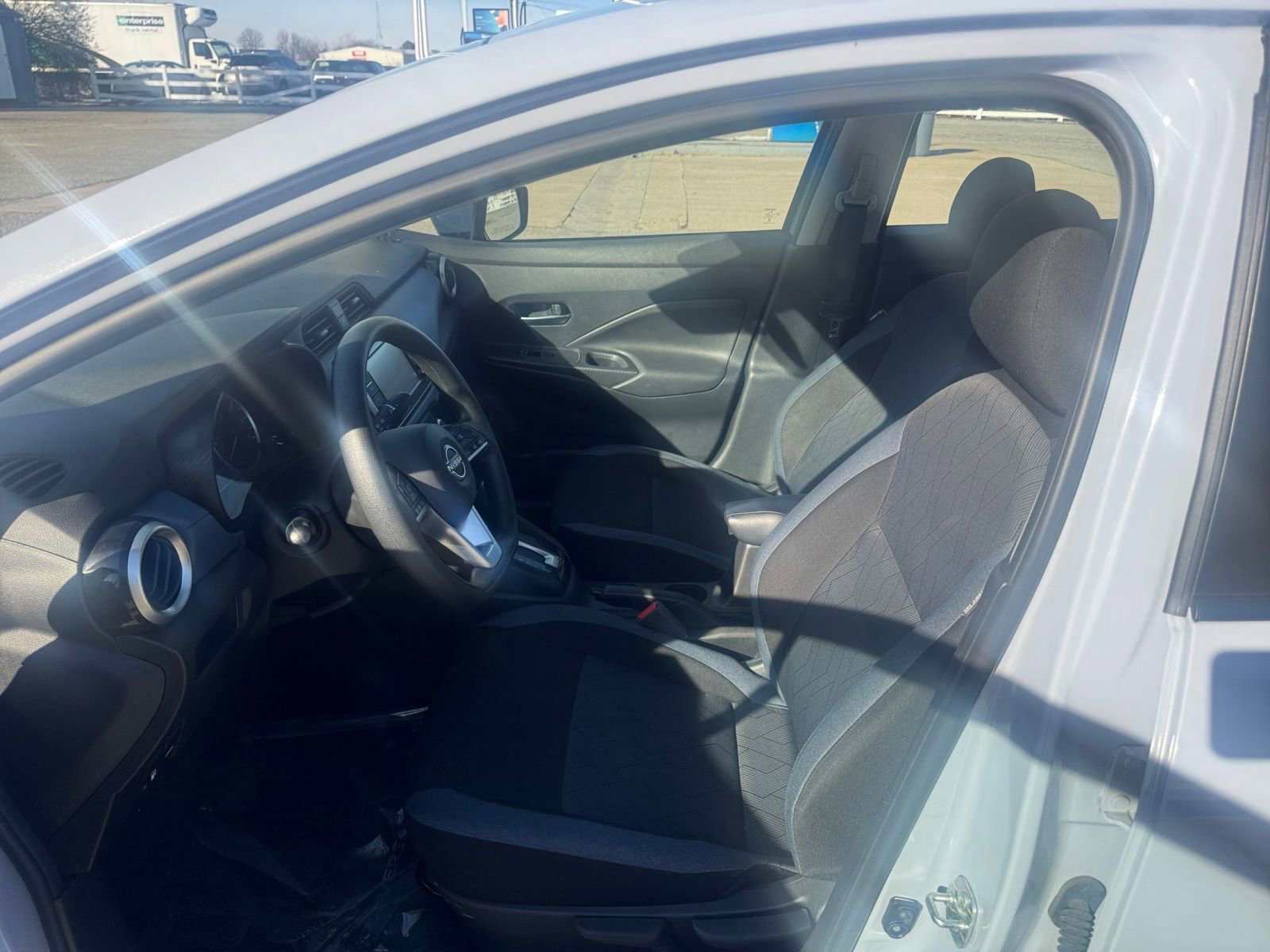 Used 2025 Nissan Versa SV image 24