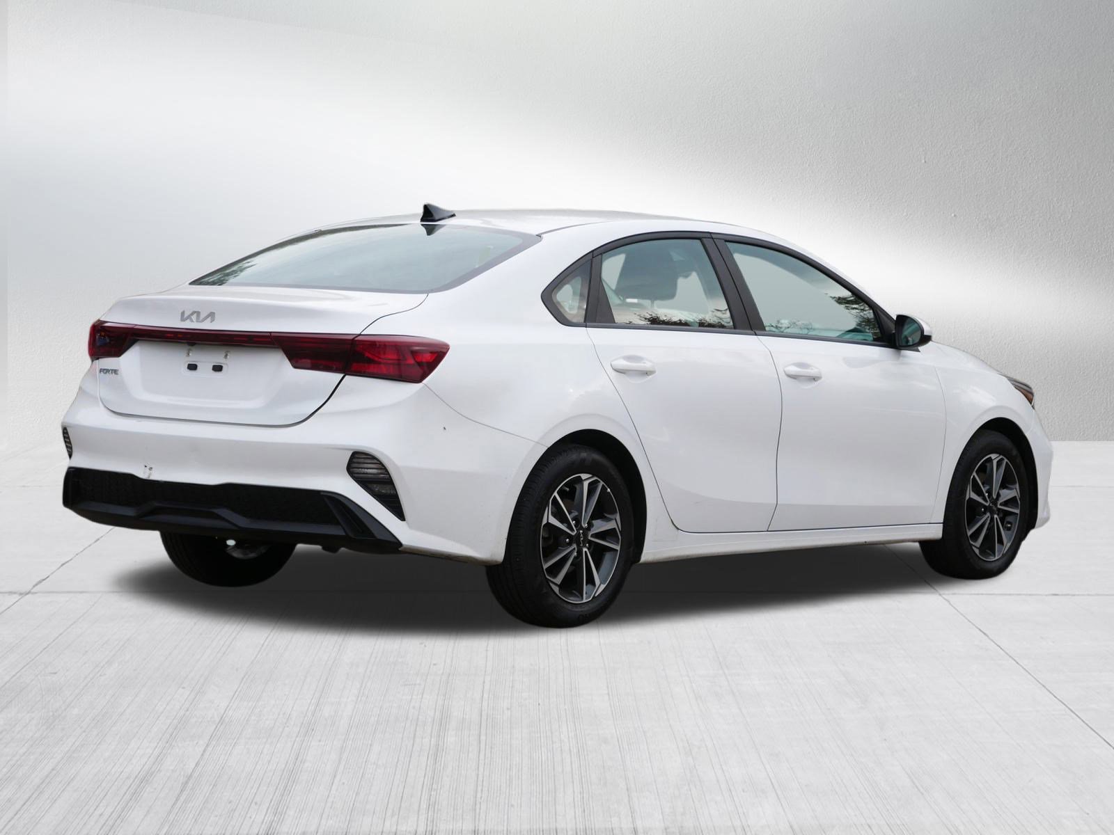 Certified 2024 Kia Forte LXS image 7