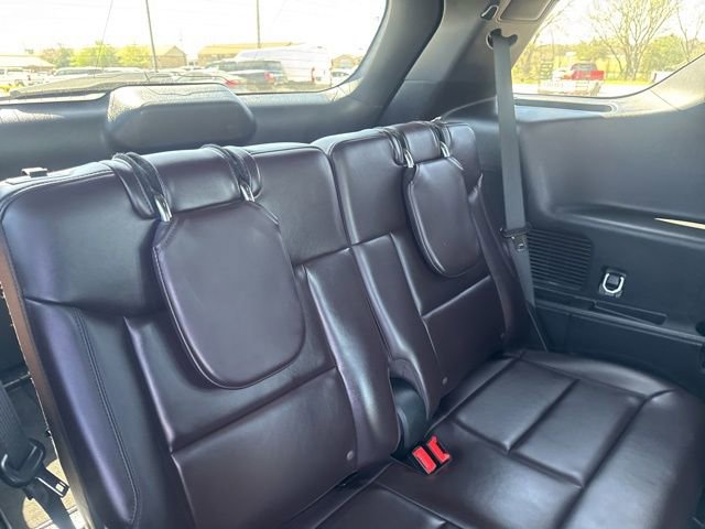 Used 2025 Ford Explorer Platinum w/ LUX Leather Package AWD/4WD image 23