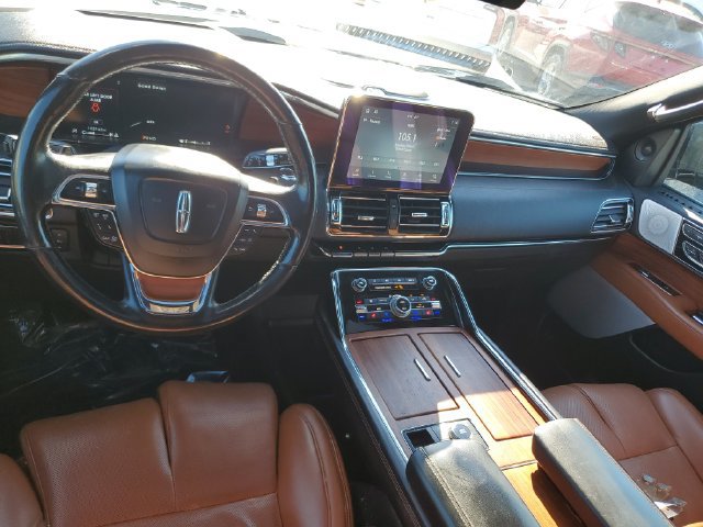 Used 2020 Lincoln Navigator Reserve w/ Equipment Group 208A Reserve AWD/4WD image 10