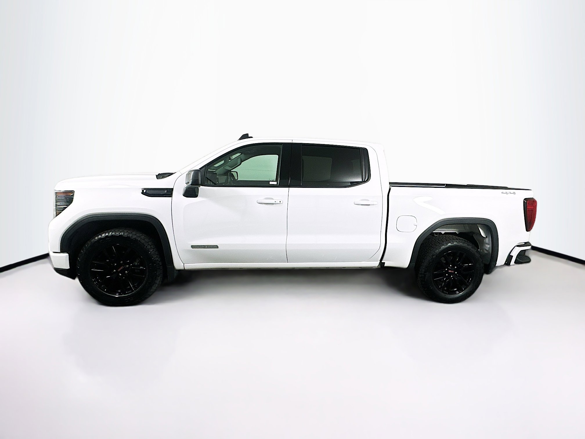 Used 2024 GMC Sierra 1500 Elevation image 4