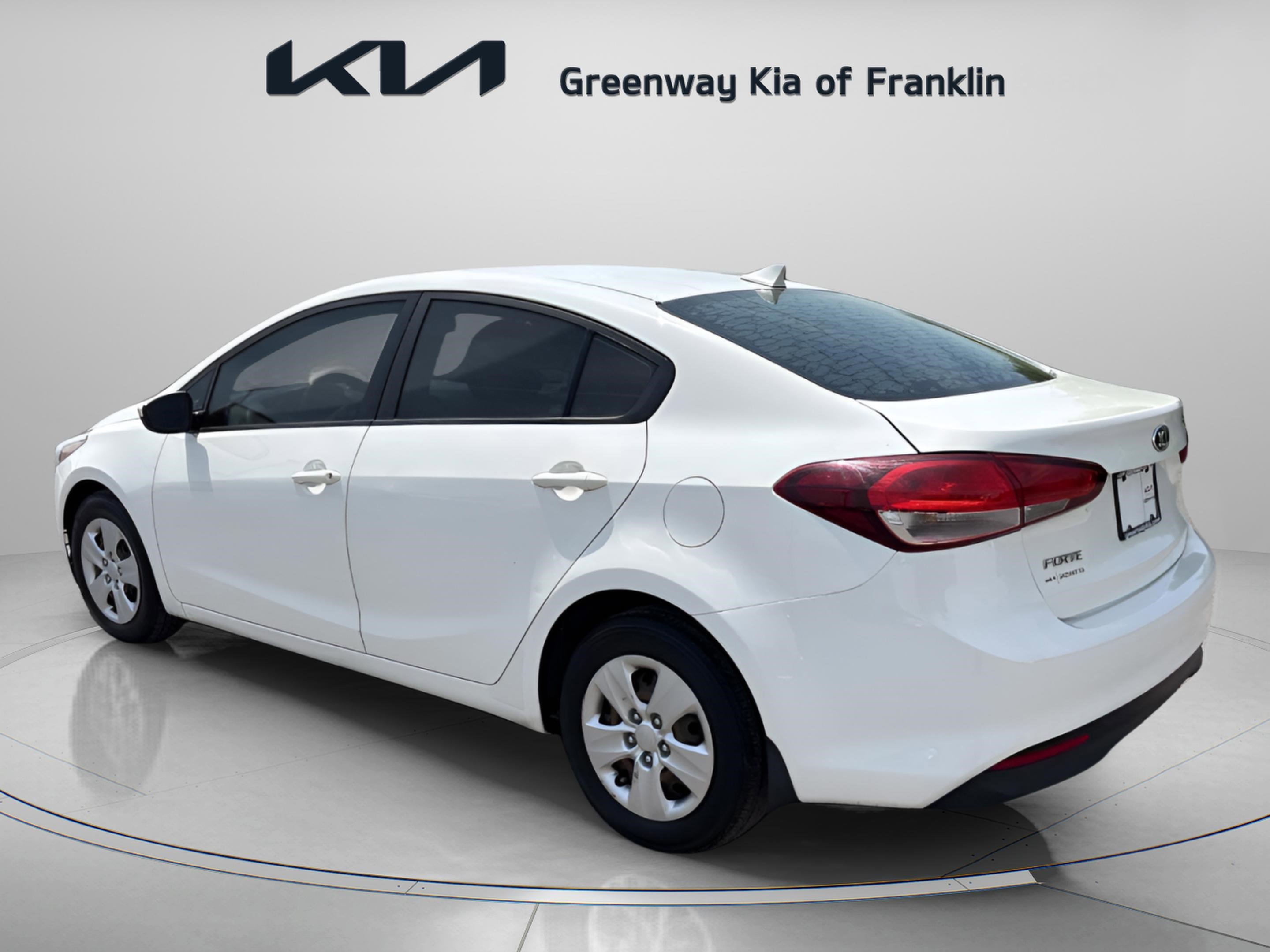 Used 2017 Kia Forte LX FWD image 5