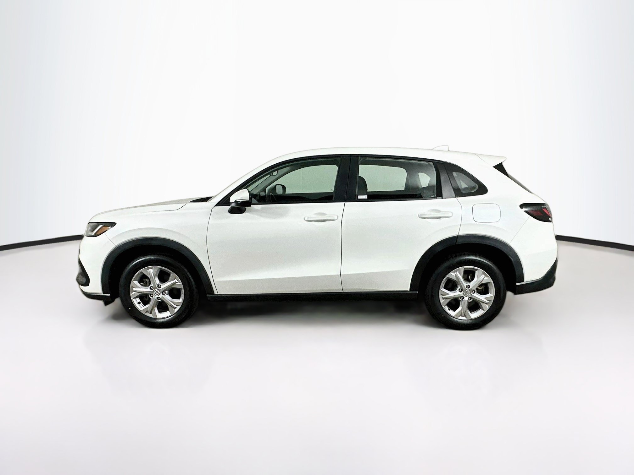 Used 2023 Honda HR-V LX image 4