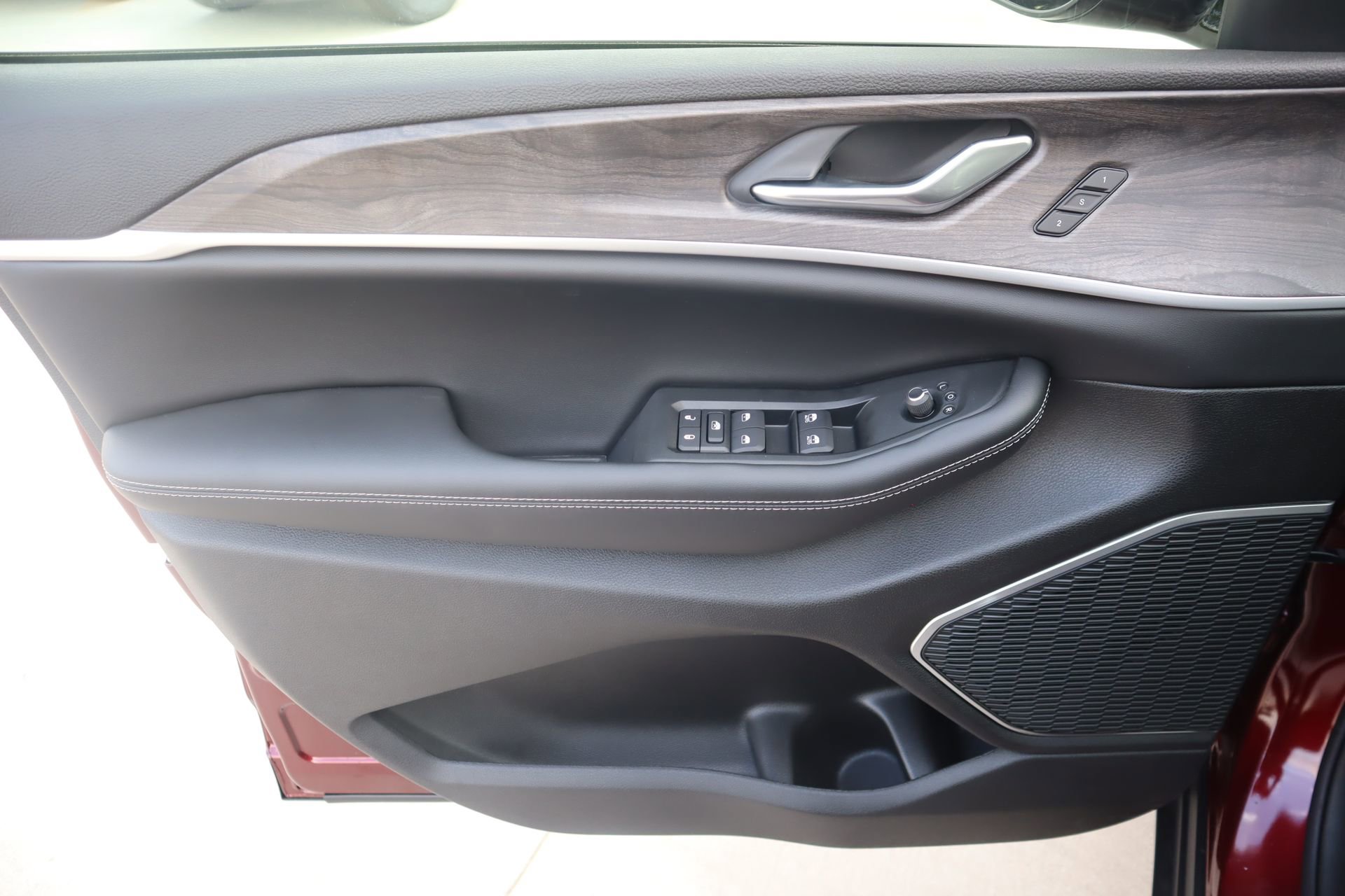 New 2026 Jeep Grand Cherokee Limited AWD/4WD image 17