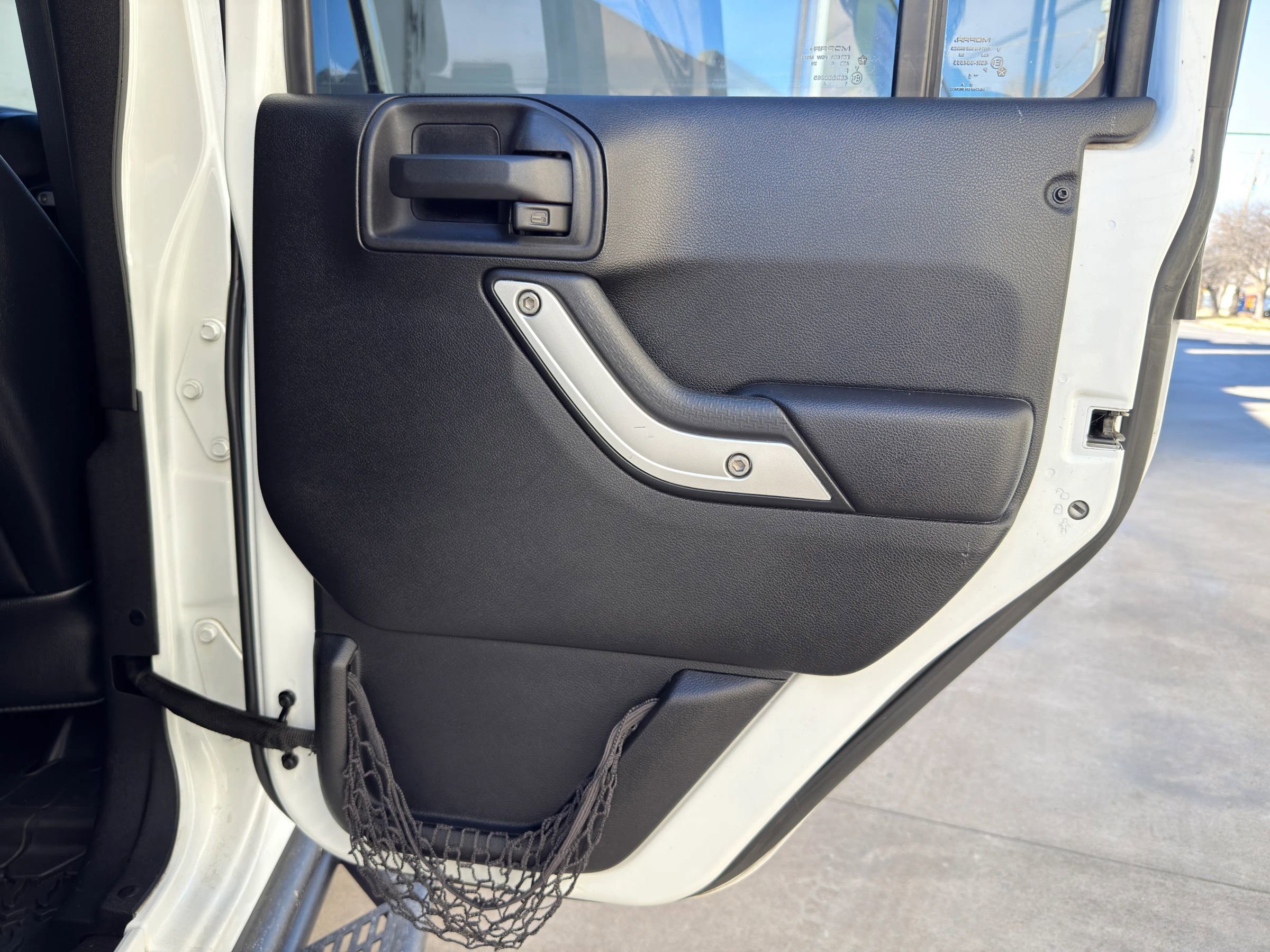 Used 2014 Jeep Wrangler Unlimited Rubicon image 28