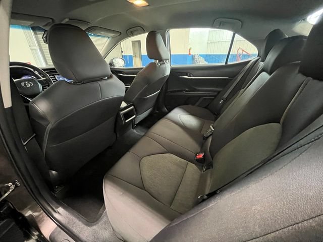 Used 2018 Toyota Camry LE FWD image 15
