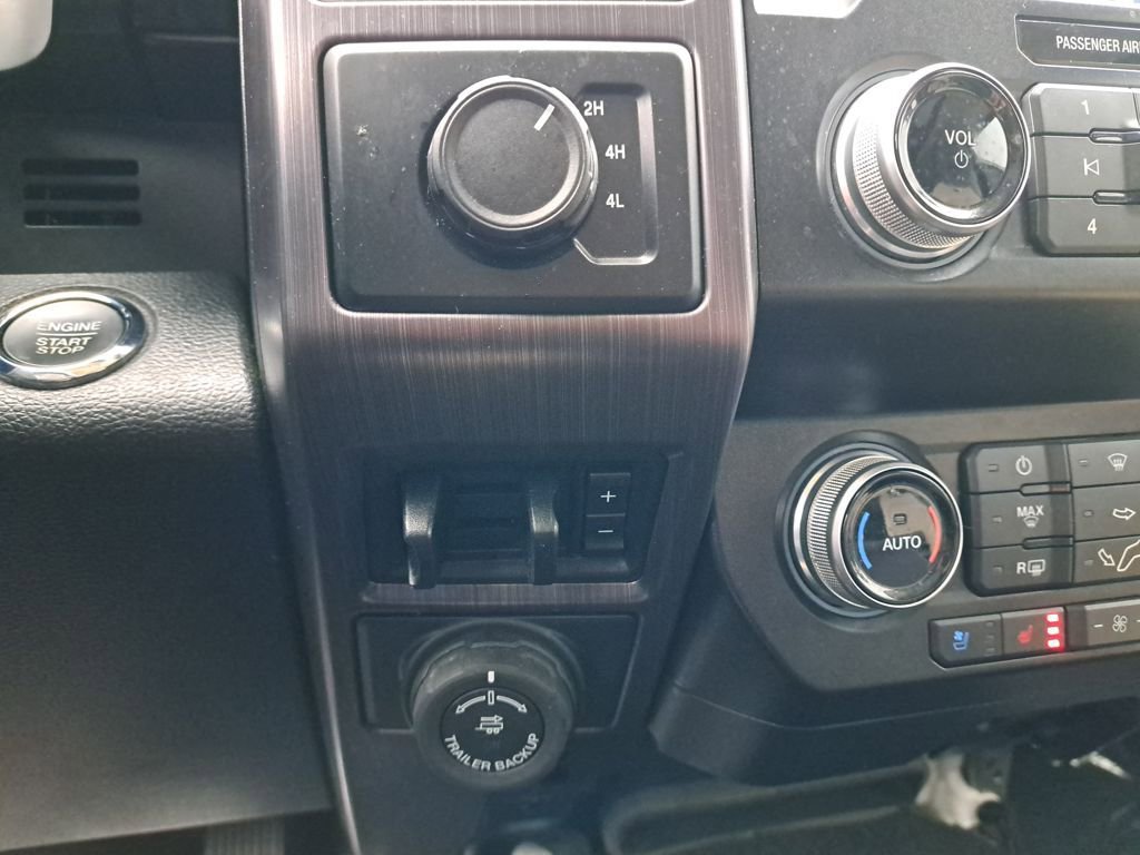 Used 2020 Ford F450 Limited w/ FX4 Off-Road Package image 23