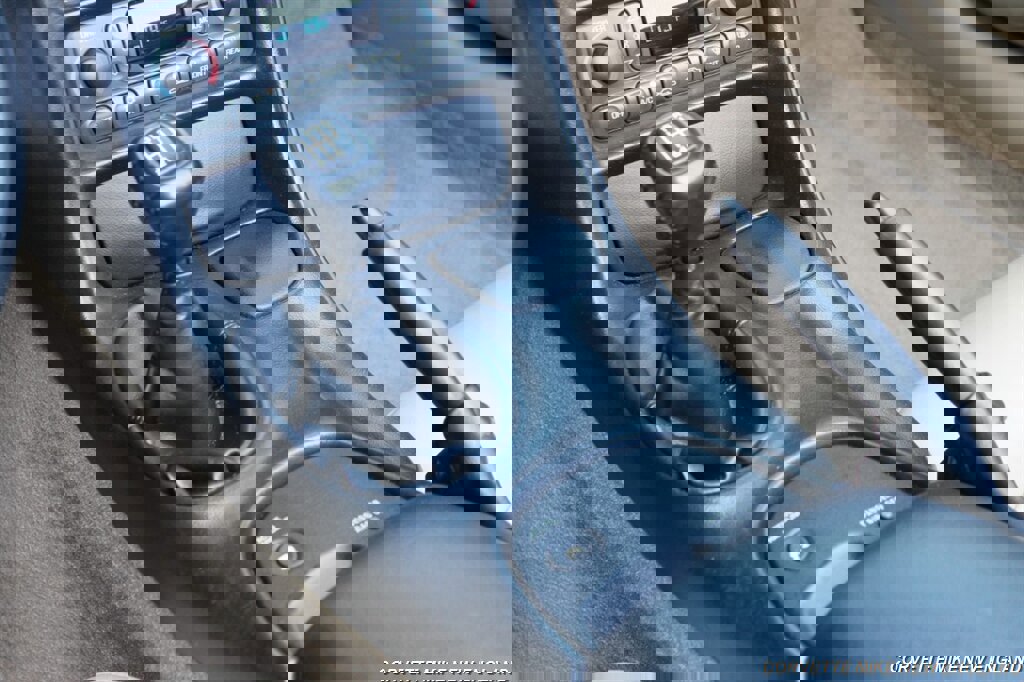 Used 2002 Chevrolet Corvette Convertible w/ Preferred Equipment Group2 image 36