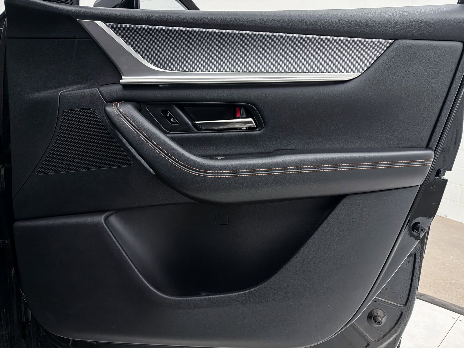 Certified 2025 MAZDA CX-90 3.3 Turbo S w/ Premium Package image 33