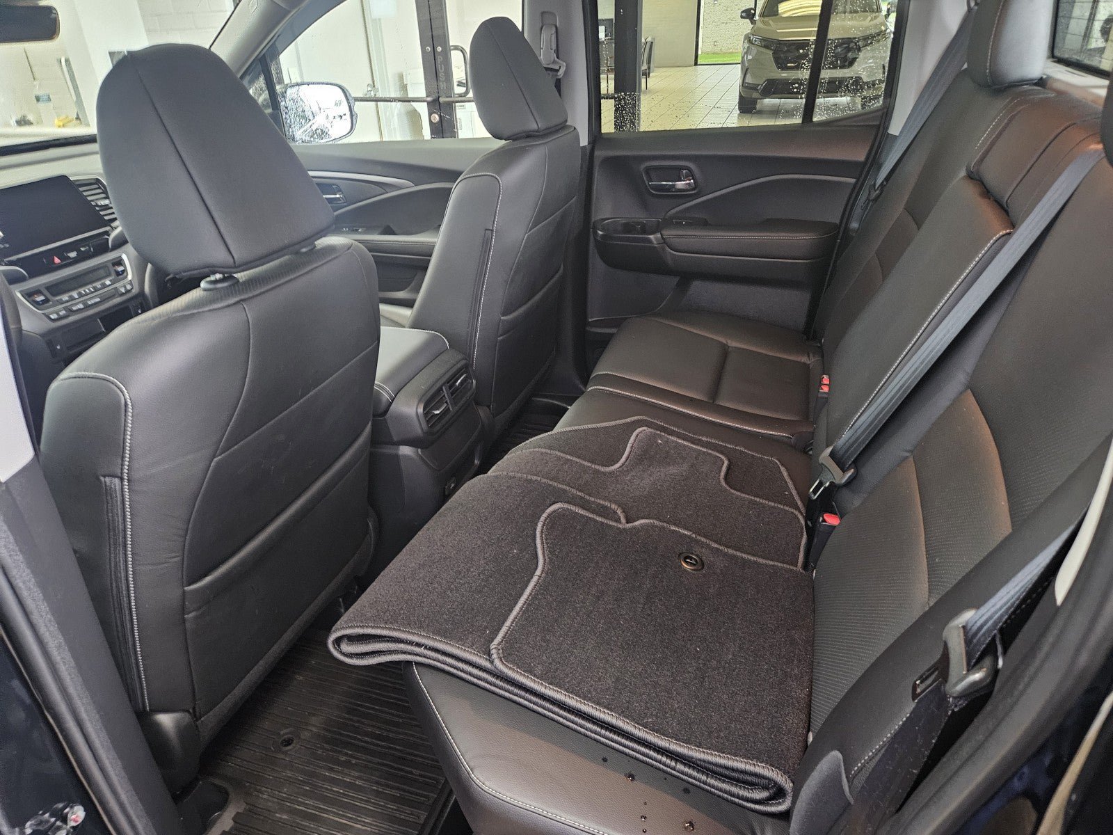 Used 2025 Honda Ridgeline RTL image 9