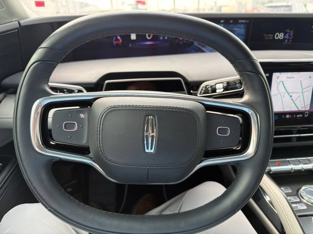 Certified 2024 Lincoln Nautilus Premier AWD/4WD image 15