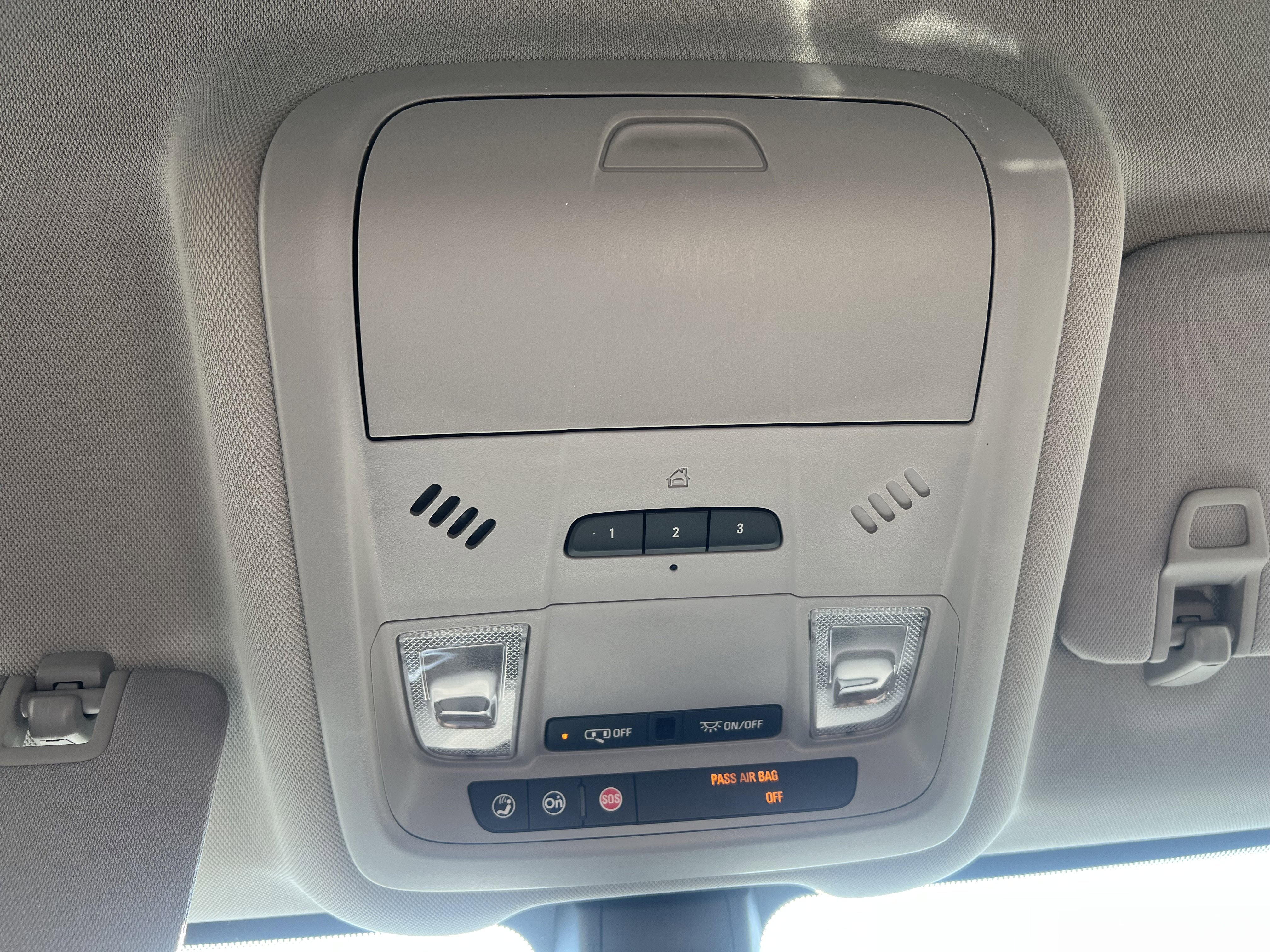 Used 2019 Chevrolet Equinox LT image 30