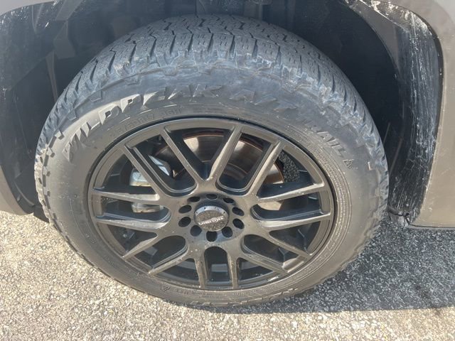 Used 2021 Jeep Renegade Latitude w/ Sun & Sound Group image 20