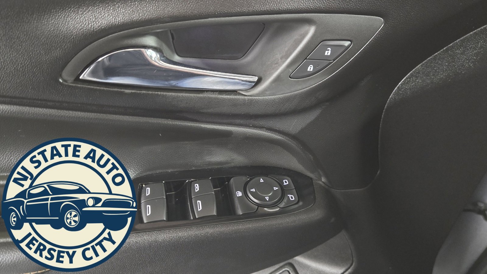 Used 2024 Chevrolet Equinox Premier image 19