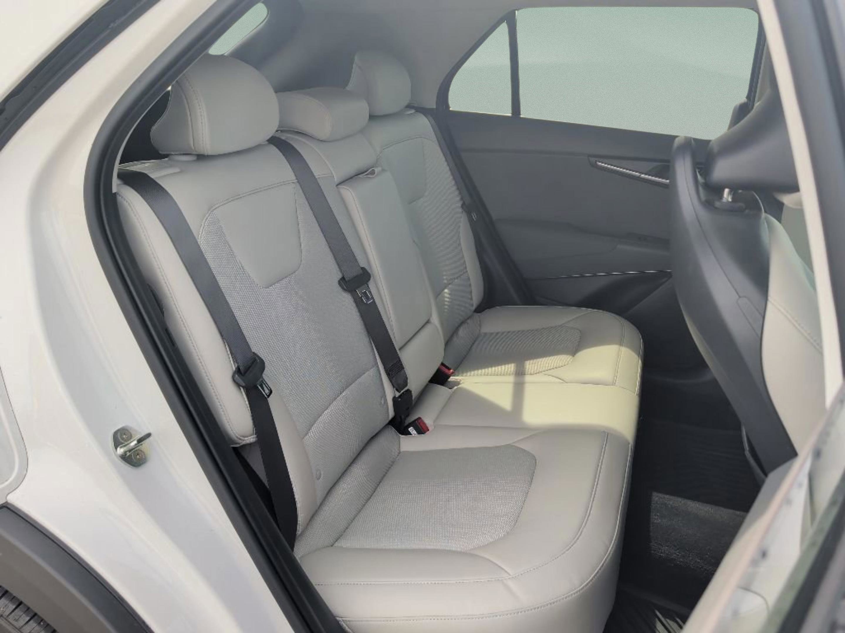 Used 2023 Kia Niro EX FWD image 34