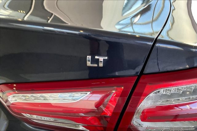 Used 2022 Chevrolet Malibu LT FWD image 22