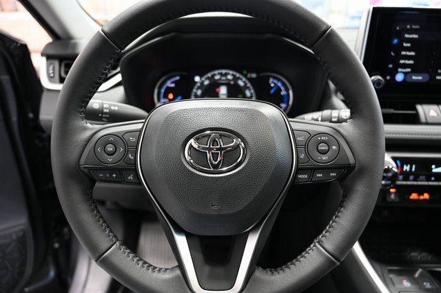 New 2025 Toyota RAV4 XLE image 21