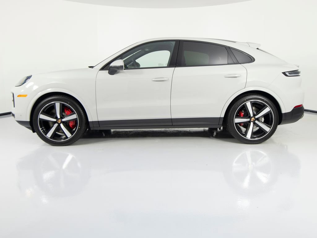 New 2026 Porsche Cayenne S image 2