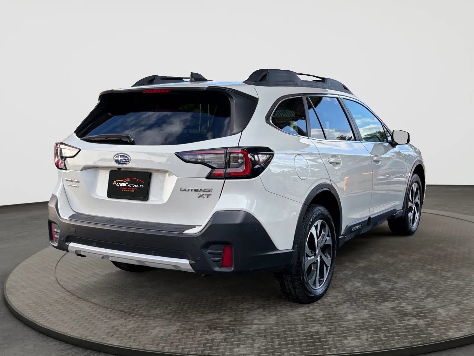 Used 2020 Subaru Outback Limited XT AWD/4WD image 10