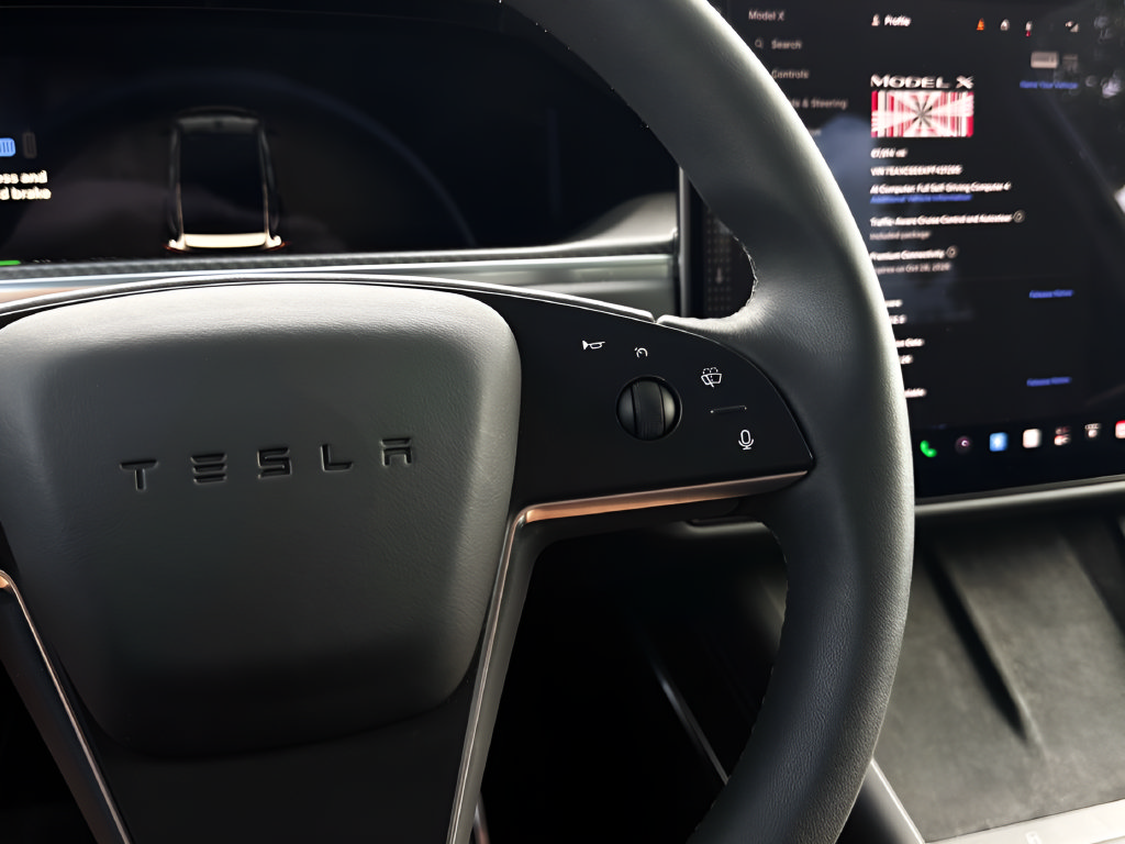 Used 2023 Tesla Model X Plaid AWD/4WD image 14