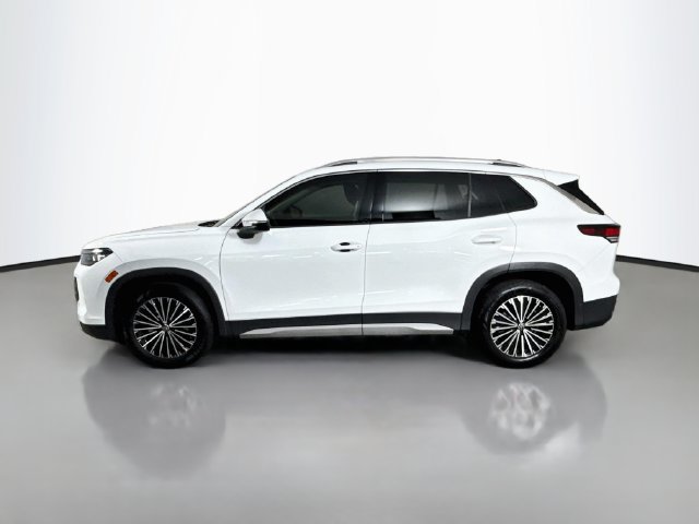 Used 2025 Volkswagen Tiguan S FWD image 6