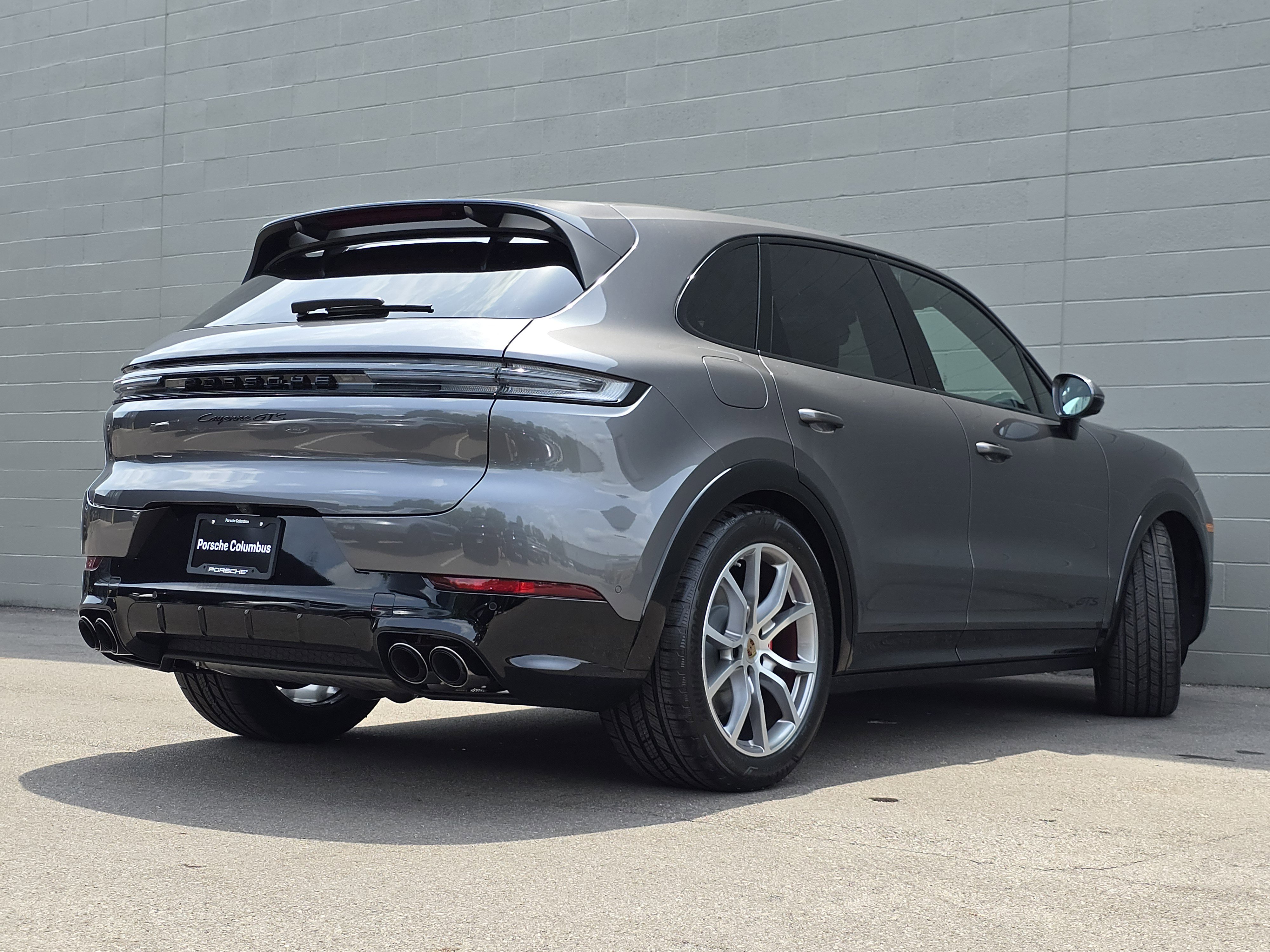 New 2025 Porsche Cayenne GTS image 9