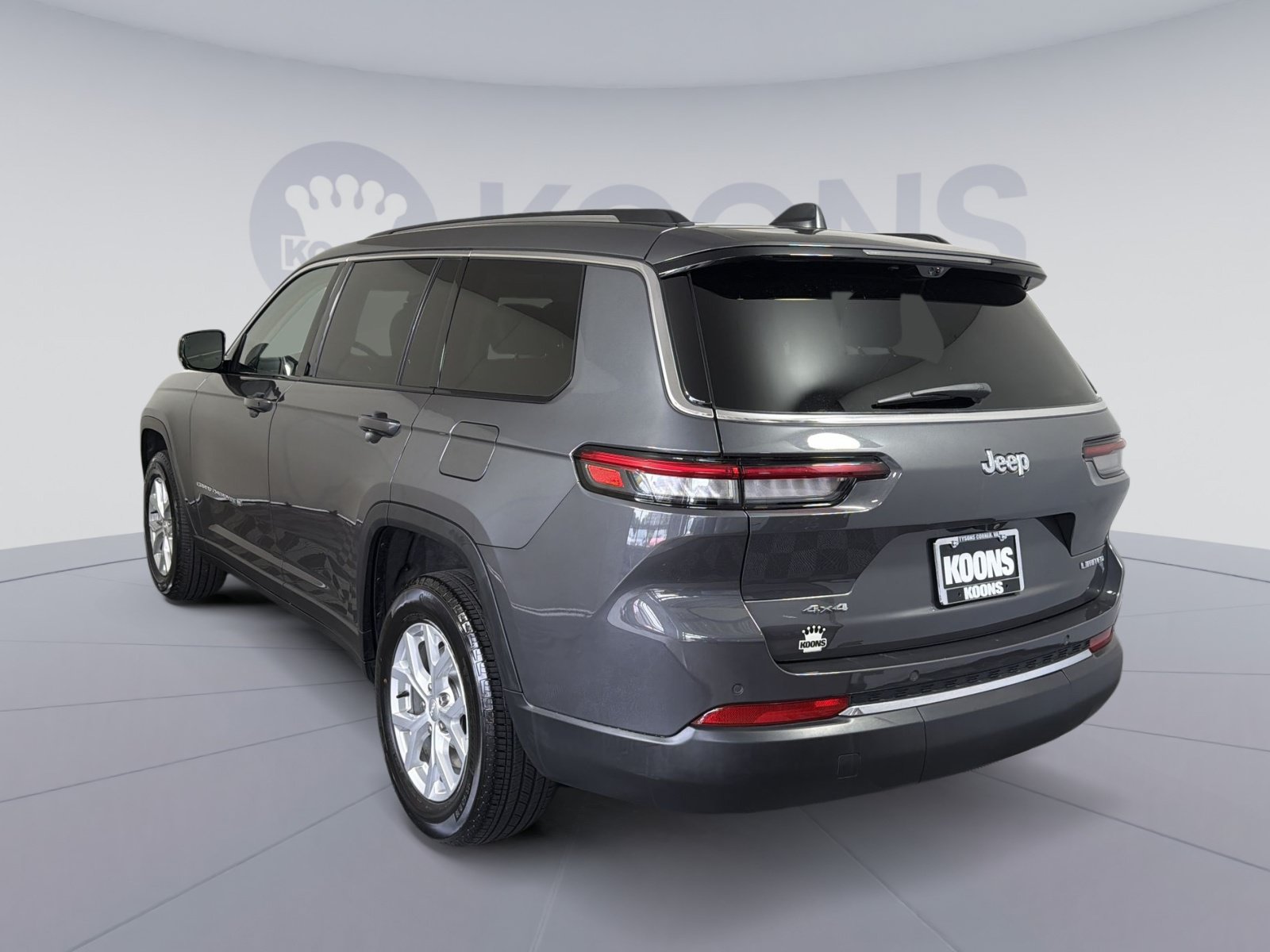 Used 2023 Jeep Grand Cherokee L Limited w/ Luxury Tech Group II AWD/4WD image 4