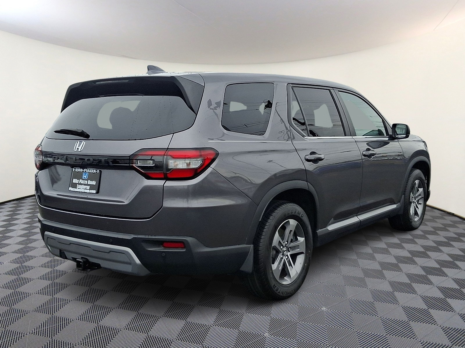 Used 2023 Honda Pilot EX-L image 7