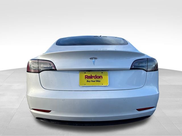 Used 2020 Tesla Model 3 Standard Range Plus image 9