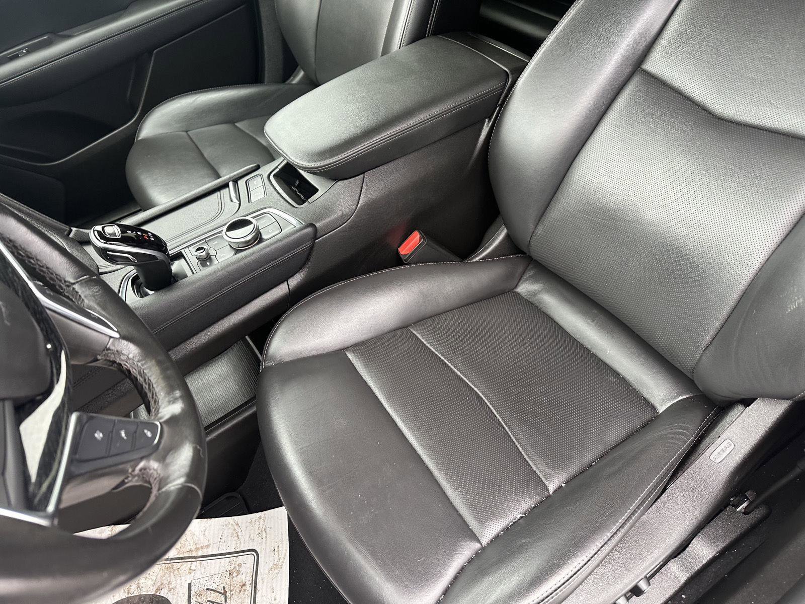 Used 2023 Cadillac XT5 Premium Luxury image 27