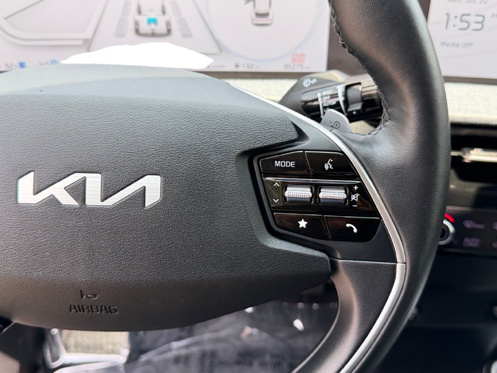 Certified 2023 Kia EV6 Wind AWD/4WD image 19
