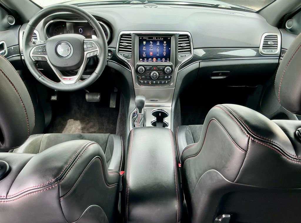 Used 2017 Jeep Grand Cherokee Trailhawk w/ Trailhawk Luxury Group image 34