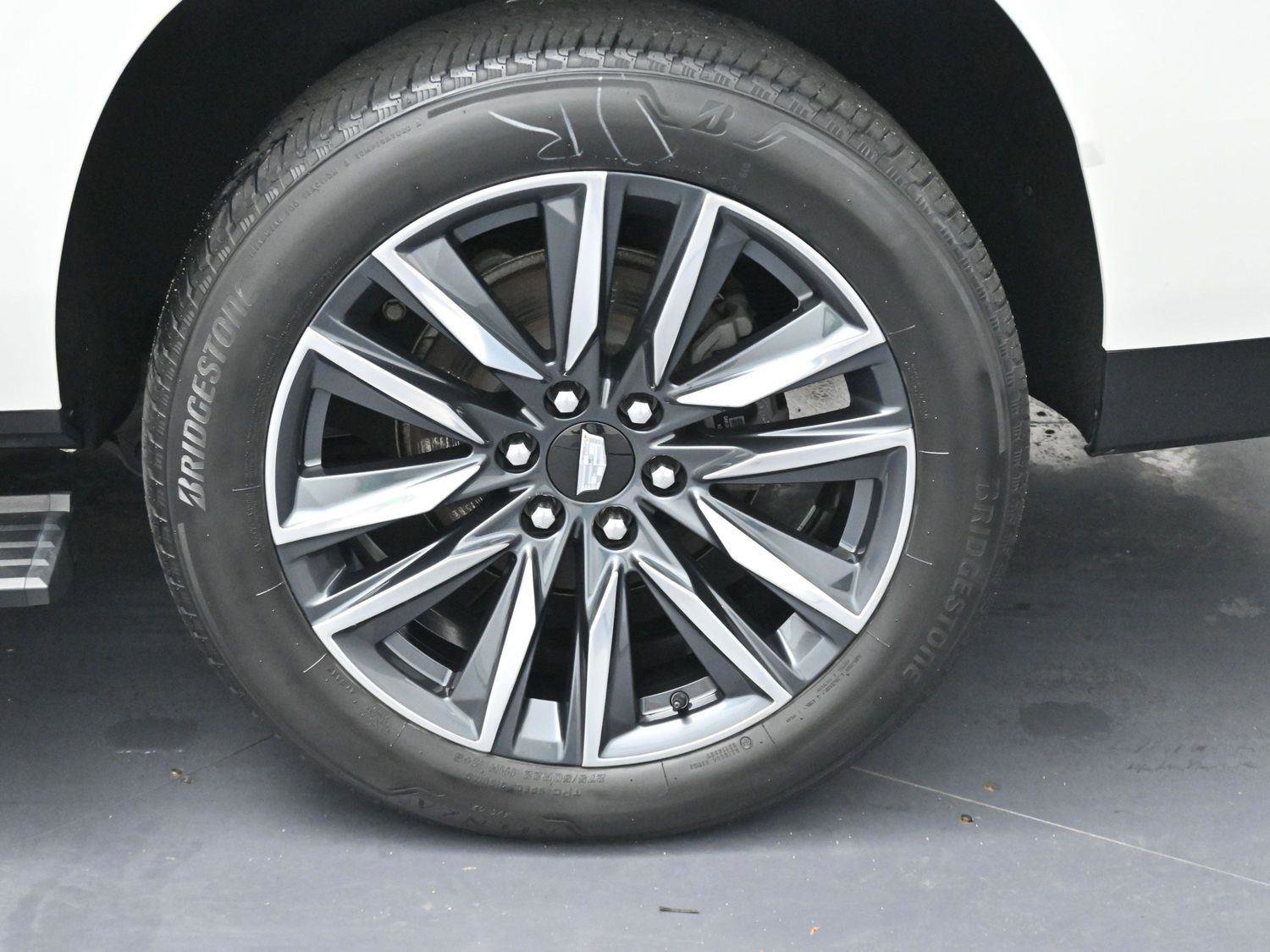 Certified 2022 Cadillac Escalade ESV Sport Platinum w/ Heavy-Duty Trailer Package image 43