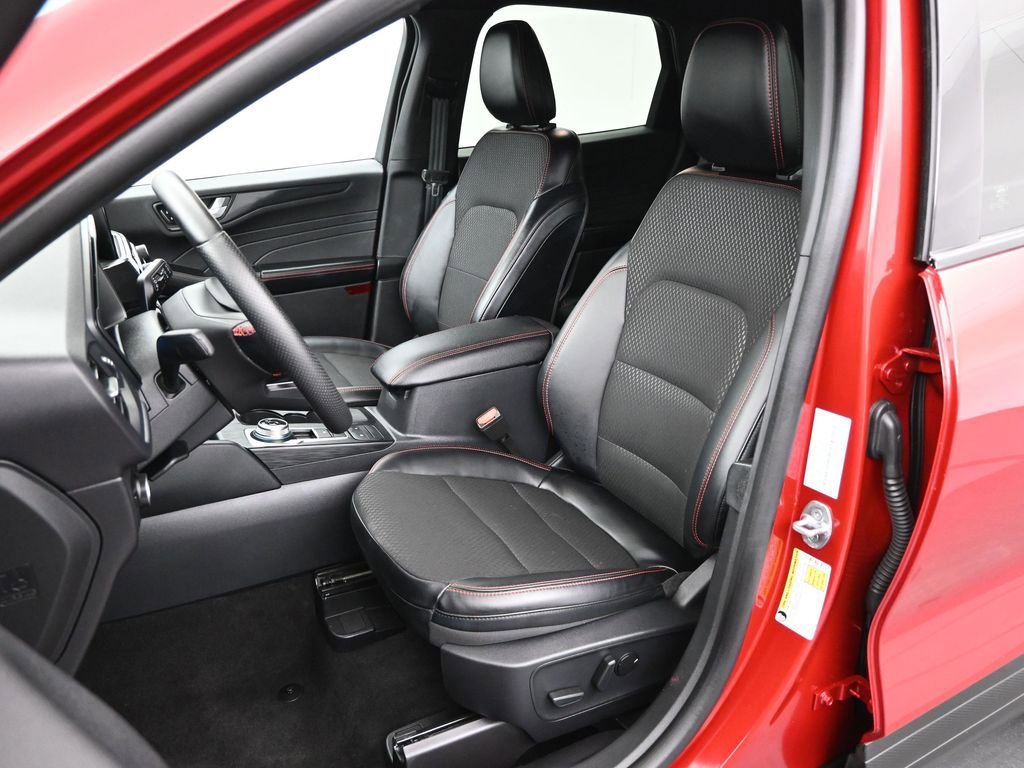 Used 2025 Ford Escape ST-Line Select image 11