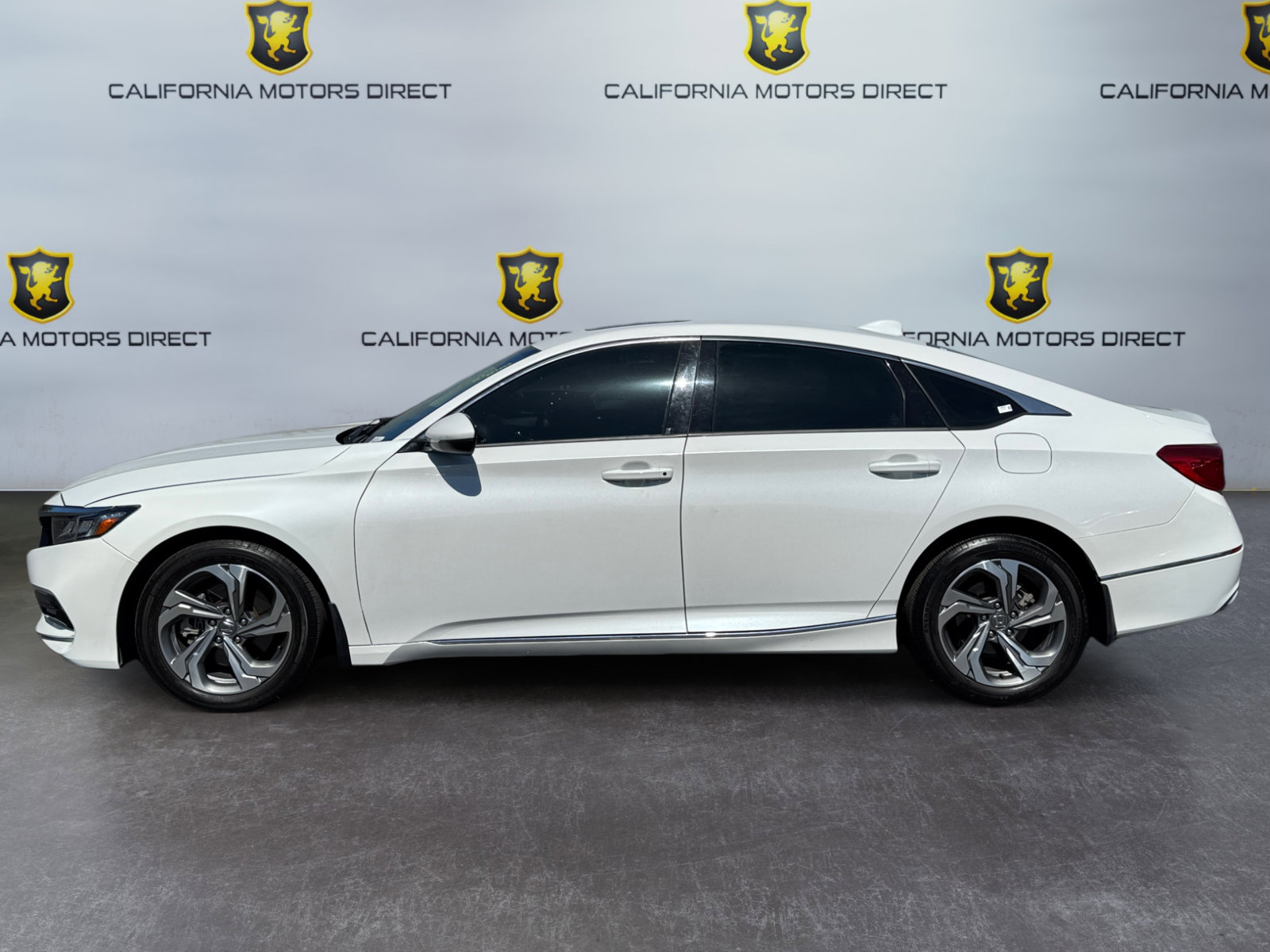 Used 2018 Honda Accord EX-L image 2