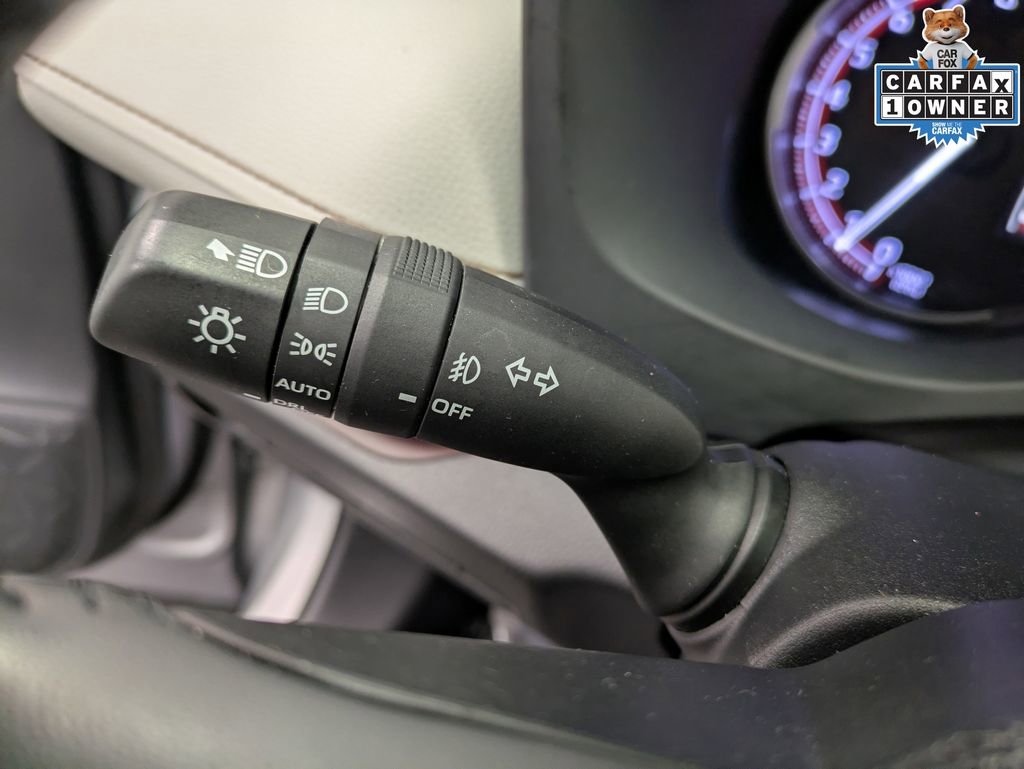 Used 2020 Toyota RAV4 Limited image 18