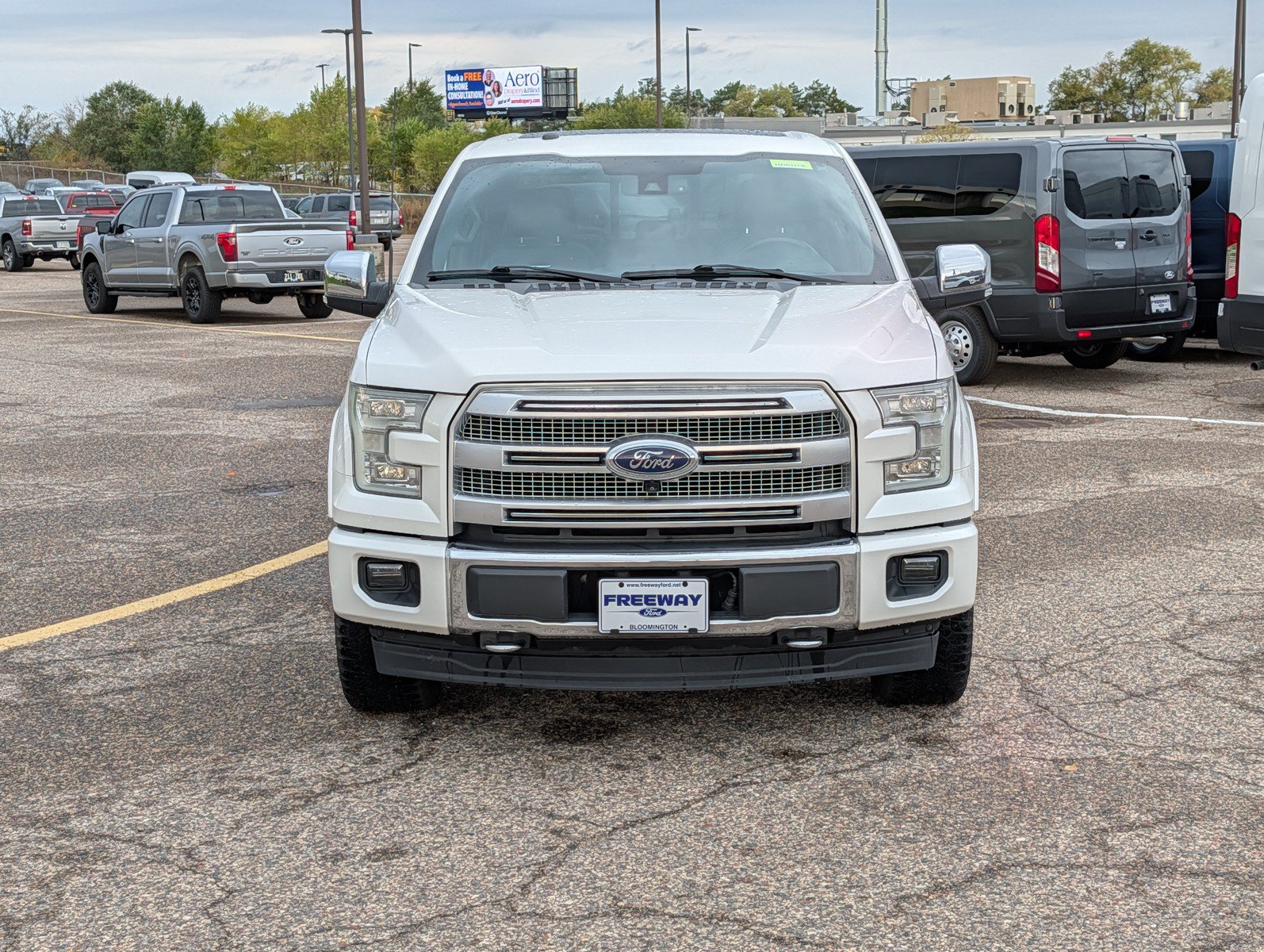 Used 2017 Ford F150 Platinum w/ Equipment Group 701A Luxury AWD/4WD image 8