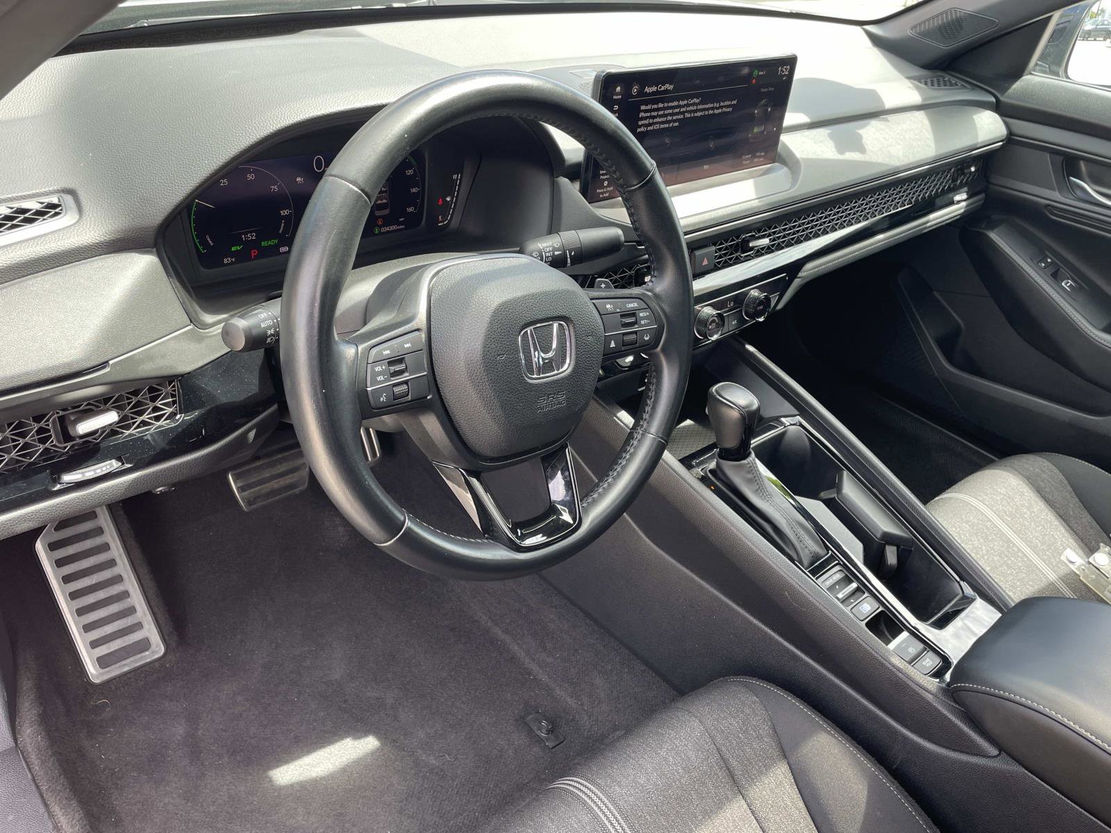 Used 2023 Honda Accord Sport image 3