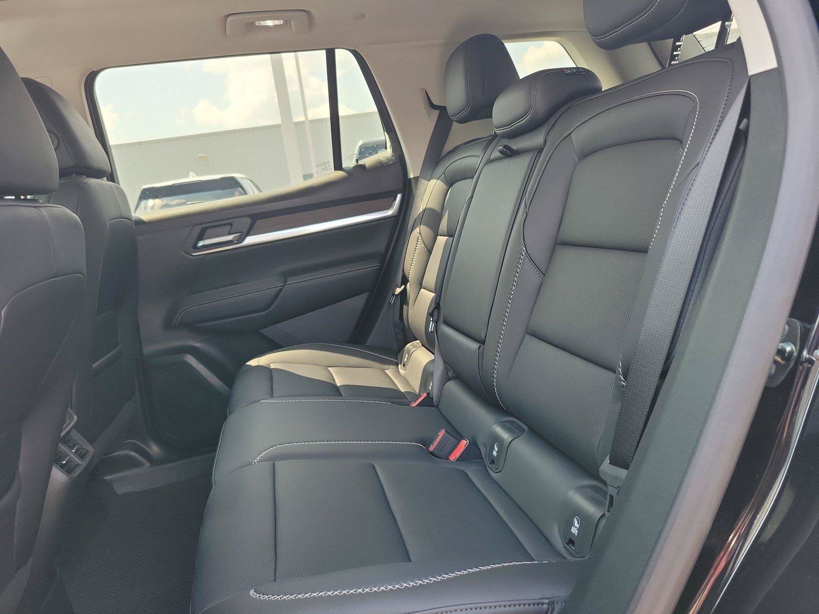 New 2027 GMC Terrain Denali w/ LPO, Black Badging Package AWD/4WD image 9
