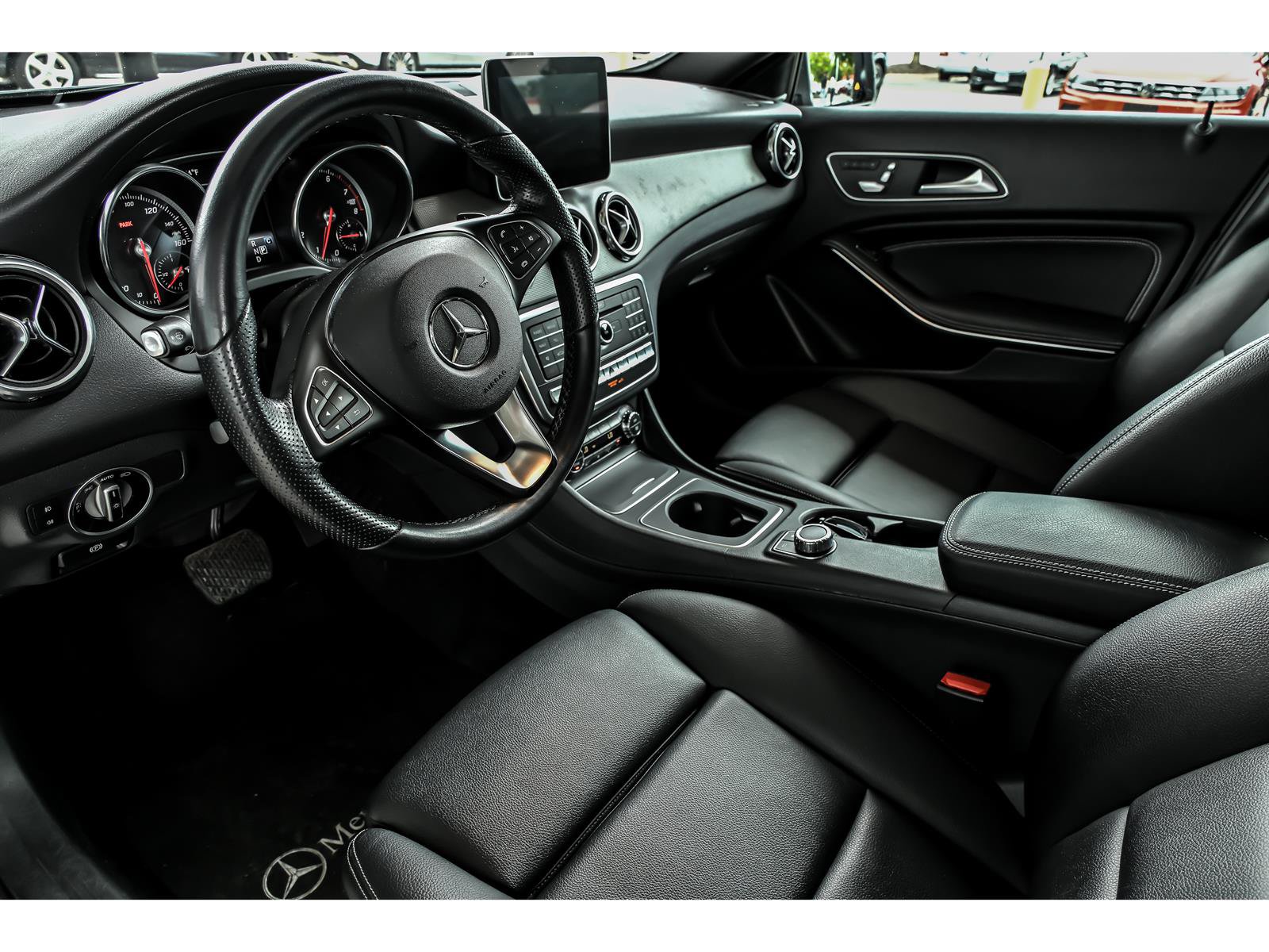 Used 2019 Mercedes-Benz GLA 250 4MATIC image 12
