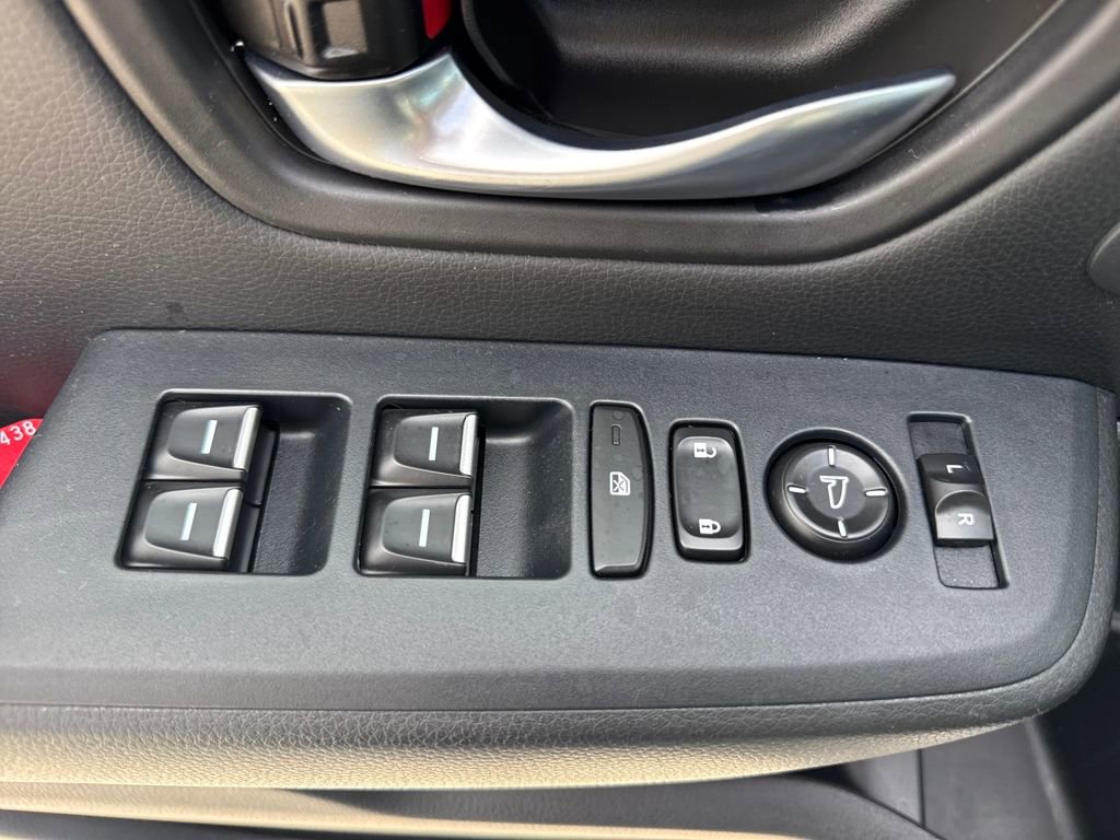 Used 2025 Honda Pilot Touring image 15