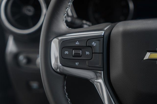 New 2026 Chevrolet Blazer LT w/ LPO, Black Sport Package image 31
