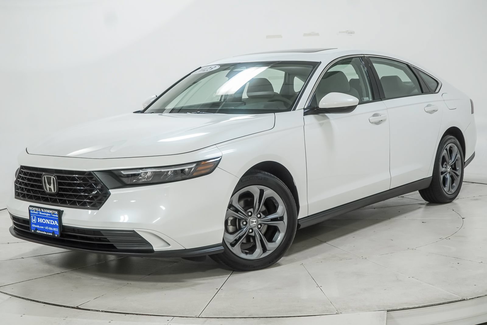 Used 2023 Honda Accord EX video 1