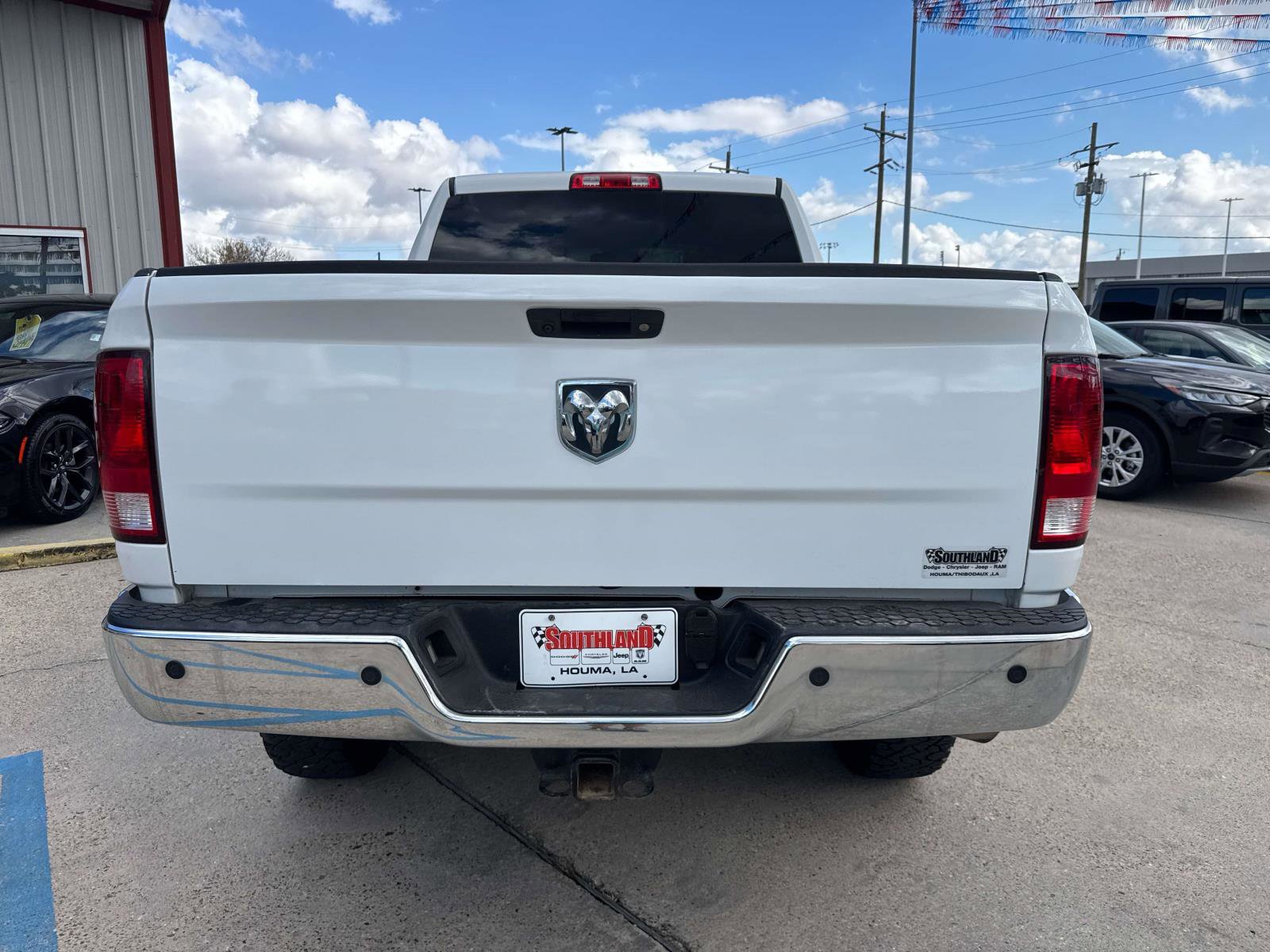 Used 2017 RAM 2500 Tradesman w/ Chrome Appearance Group image 6
