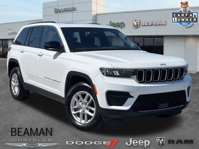 Used 2025 Jeep Grand Cherokee Laredo X w/ Luxury Tech Group I RWD image 1