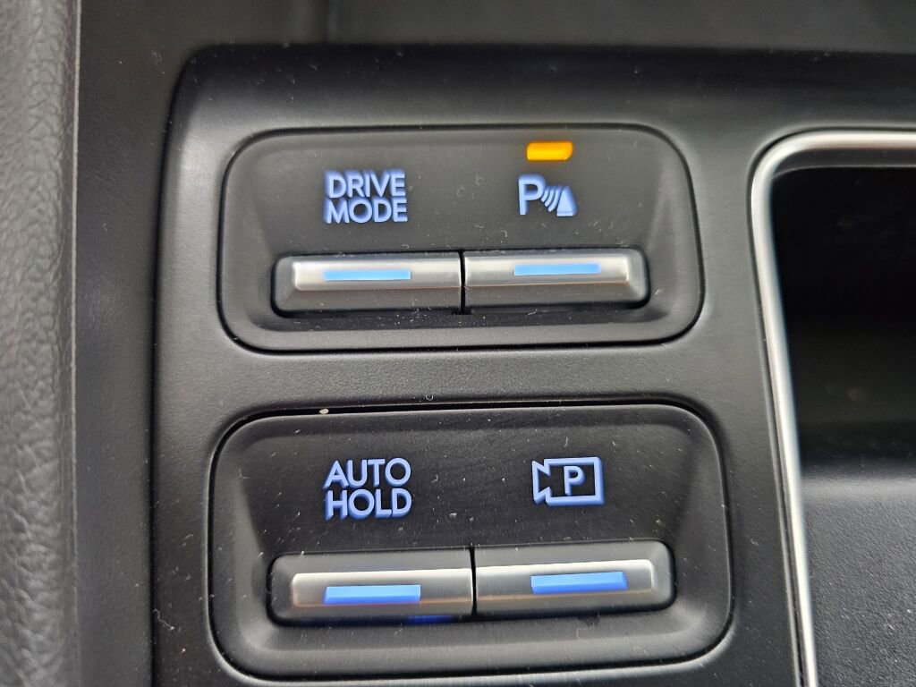 Used 2025 Hyundai Sonata Limited FWD image 27