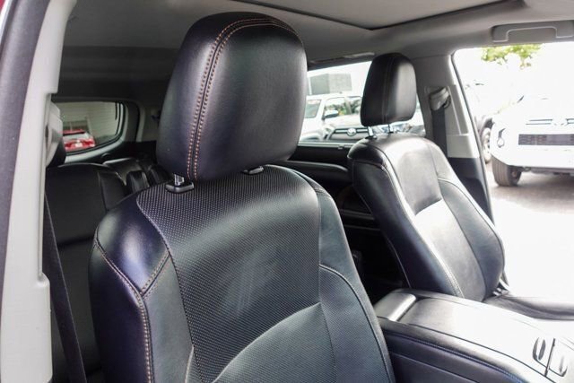 Used 2018 Toyota Highlander Limited image 16
